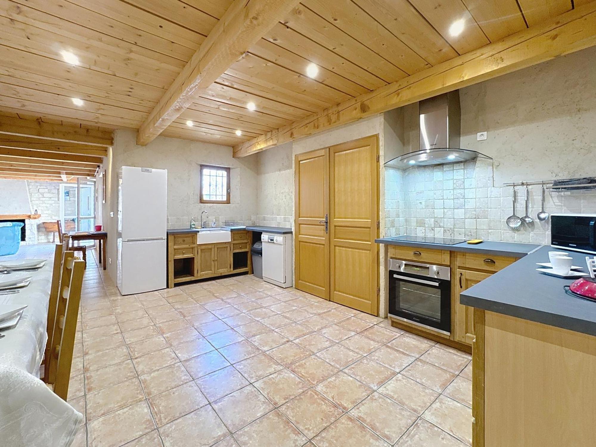 Les Jardins De Bouteille Holiday home *